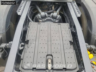 2021-mercedes-benz-actros-1848-1323032-44261102