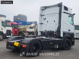 2021-mercedes-benz-actros-1848-1323032-44261105