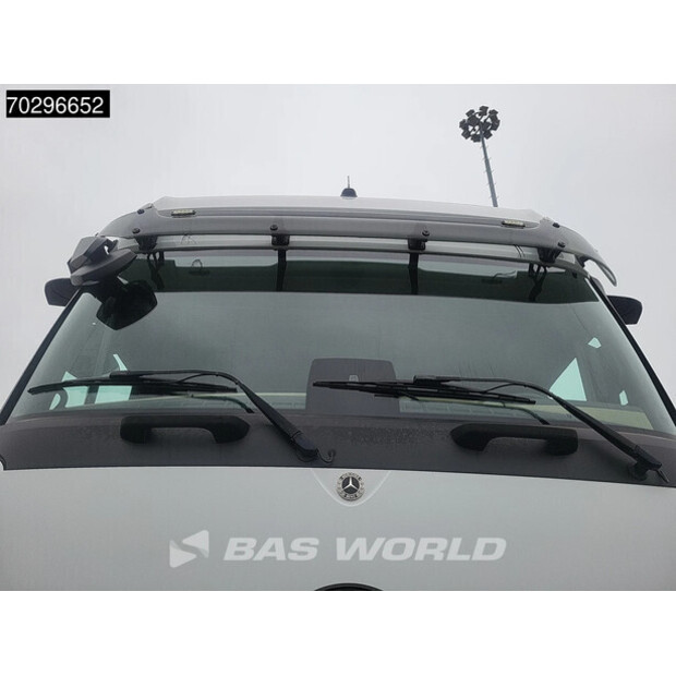 2021 Mercedes-Benz Actros 1848-44261109