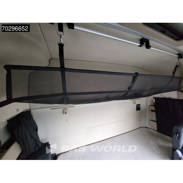 2021 Mercedes-Benz Actros 1848-44261127