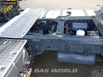 2018-iveco-stralis-460-1393829-44261963