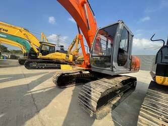 2024-doosan-225lc-44262313