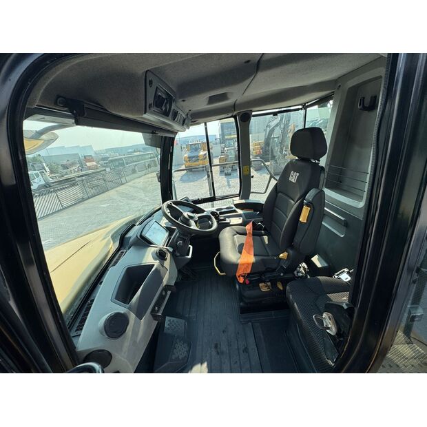 2023 Caterpillar 745-44263780