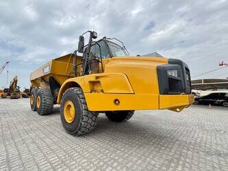 Image for Dump Trucks 2013 Caterpillar 740B