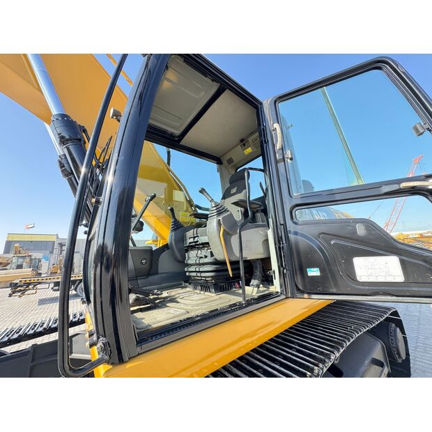 2017 كاتربيلر 330D2L-44263845