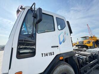 2015-daewoo-novus-se-1393858-44263866