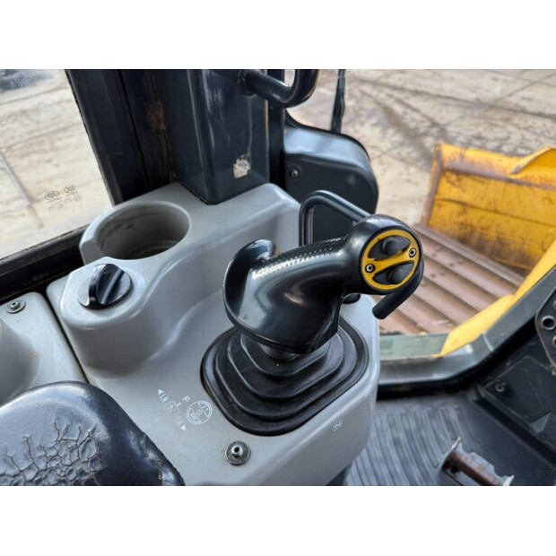 2017 Komatsu D61PX-24-44264206