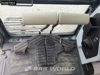 2025-hyundai-r245lr-1288369-44264344