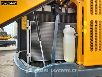 2024-hyundai-hx60-1294547-44264423