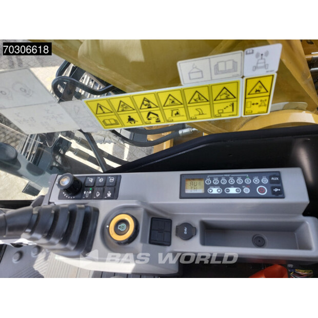 2025 Caterpillar 323D3-44265001