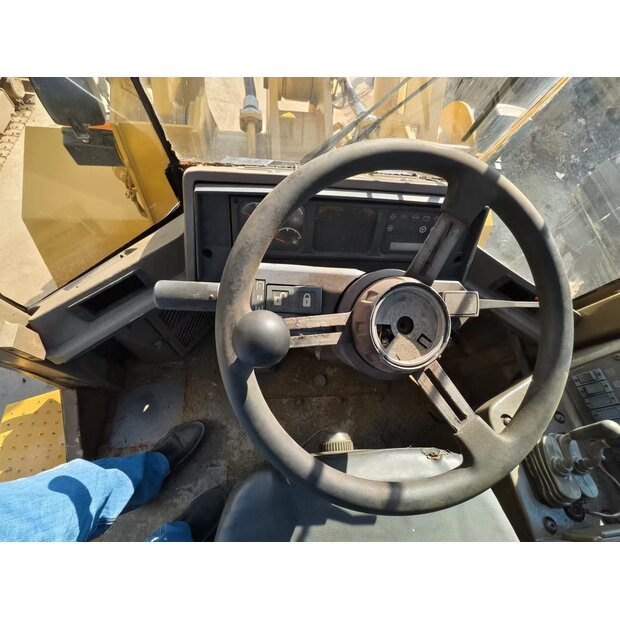 2020 كاتربيلر 938F-44265302