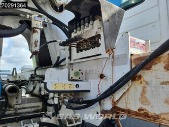 2011-mercedes-benz-actros-3241-1315575-44265479