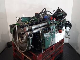 volvo-engine-plant-d4j-44269775