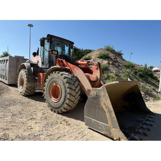 2019 Hitachi ZW220-6-44272181