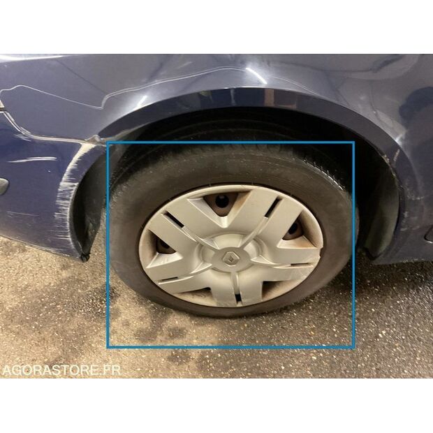 2003 Renault Laguna-44279205