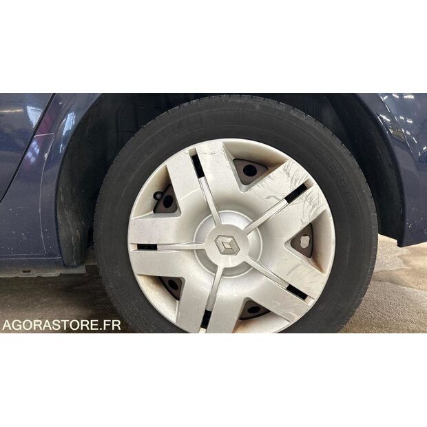 2003 Renault Laguna-44279221