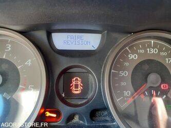 2008-renault-megane-1394066-44279751