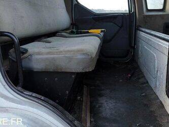 2002-renault-midlum-1298843-44280071