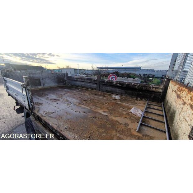 2002 رينو Midlum-44280075