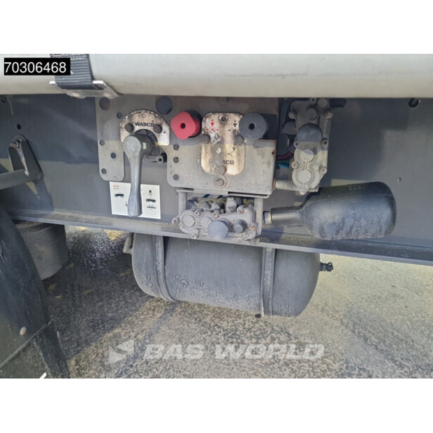 2015 باكتون ET3-44280458