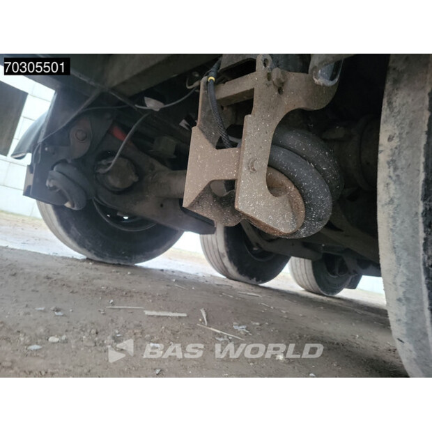 2017 Peischl OTHERS-44280763