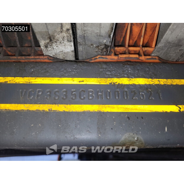 2017 Peischl OTHERS-44280777