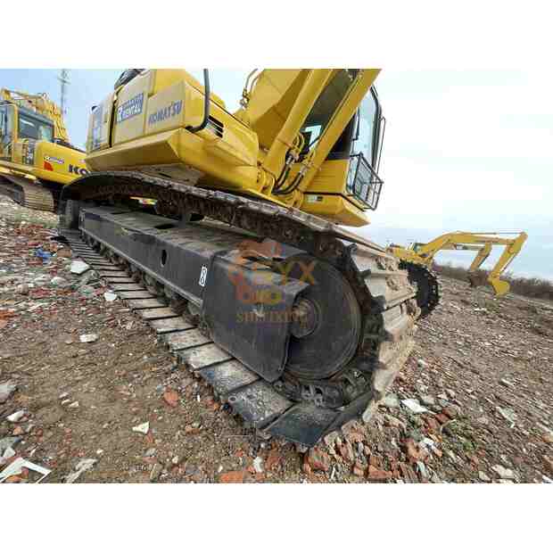 2023 Komatsu PC240LC-8-44282359