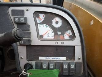 2011-jcb-540-170-1394120-44282594