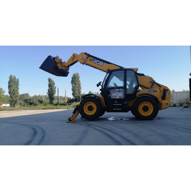 2017 JCB 540-140-44282612