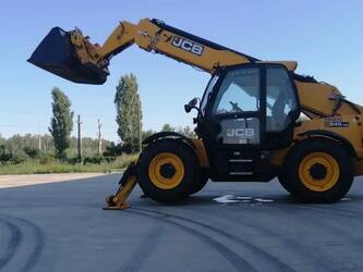 صورة ل رافعات 2017 جيه سي بي 540-140 للبيع في المملكة المتّحدة