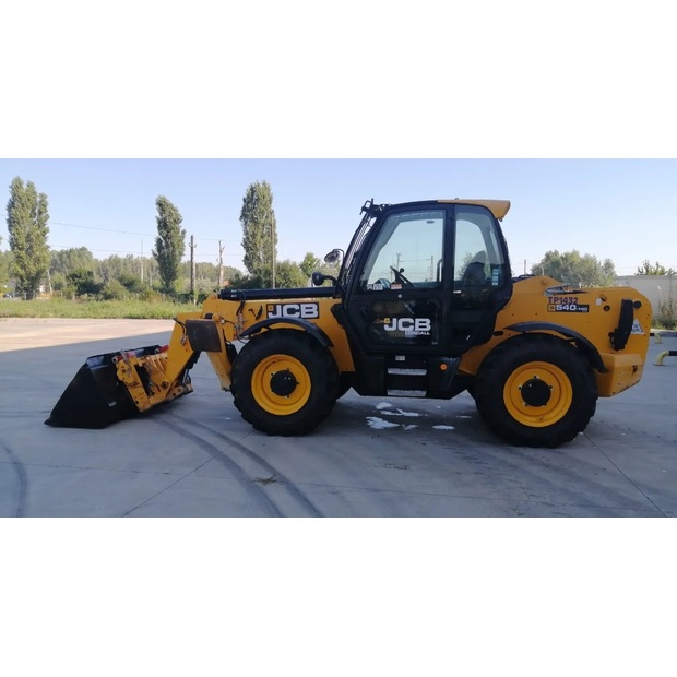 2017 JCB 540-140-44282614