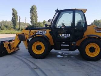 2017-jcb-540-140-1394123-44282614