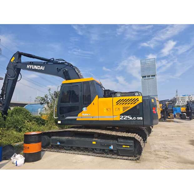 2024 Hyundai 225LC-9s-44282741