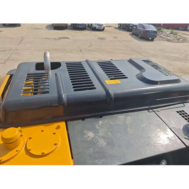 2024 Hyundai 225LC-9s-44282744