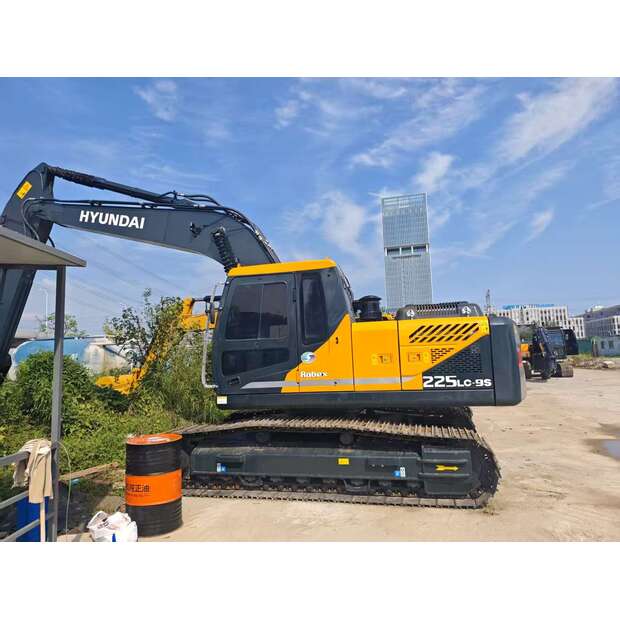 2024 Hyundai 225LC-9s-44282746