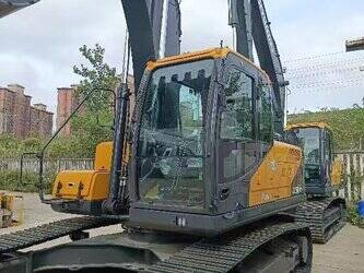 2025-hyundai-225lvs-44282897