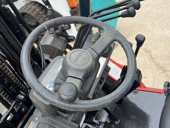 2022-toyota-fd35-44282905