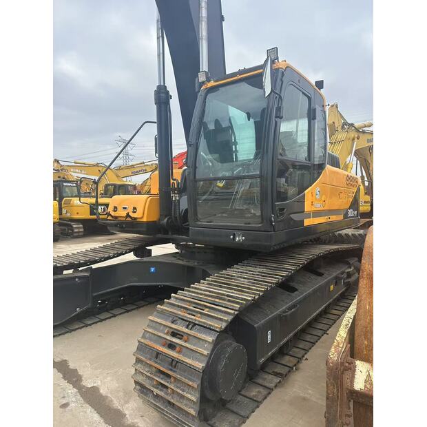 2024 Hyundai 300LC-9T-44282910