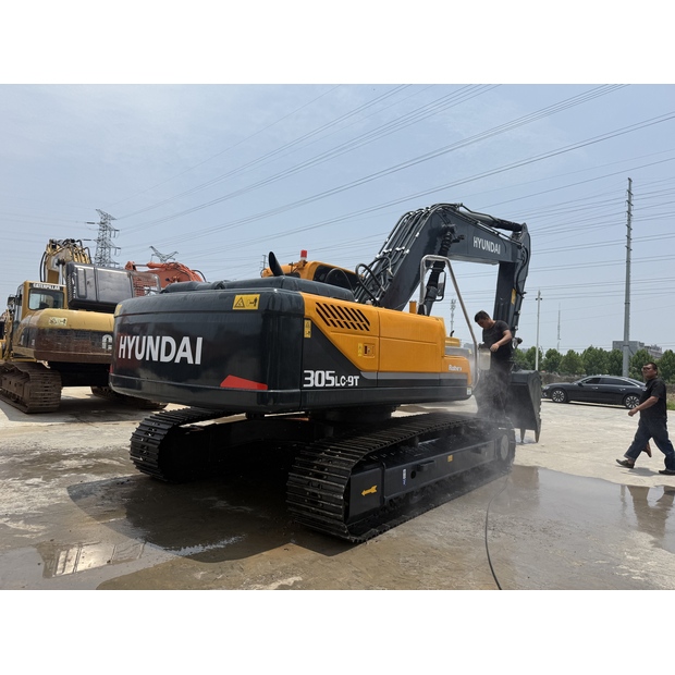 2024 Hyundai 305LC-9T-44282925