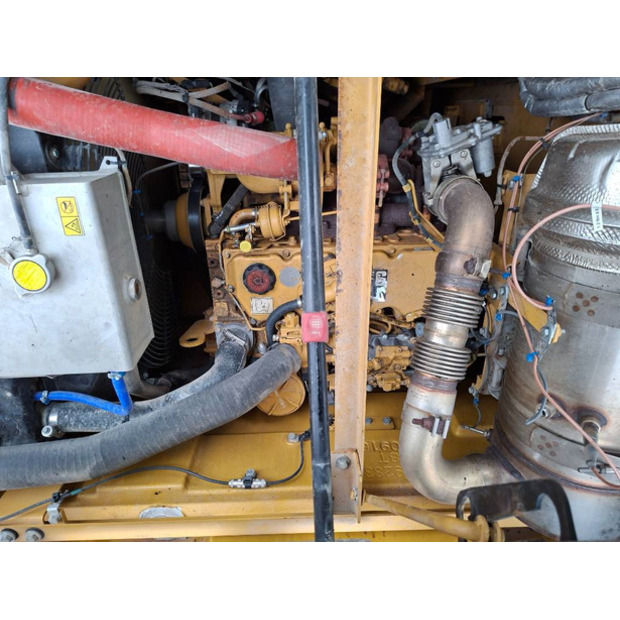 2016 كاتربيلر 325FLCR-44283127