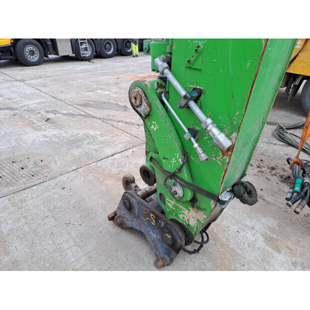 2013 سينيبوجين 825D-44283166