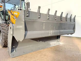 2025-case-570sv-1394146-44283313