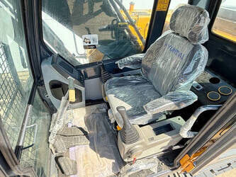 2025-hyundai-r210-1394147-44283331