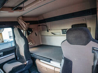 2021-man-tgx-18-510-1394156-44283575