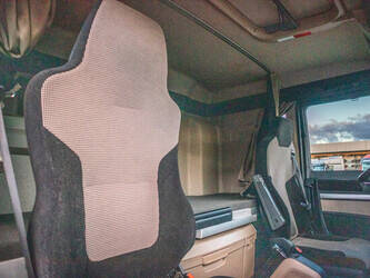 2021-man-tgx-18-510-1394156-44283577