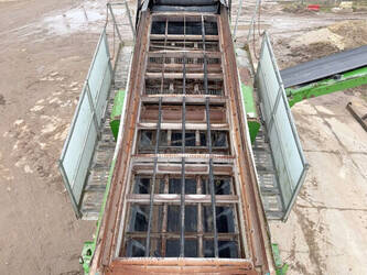 2012-powerscreen-warrior-1800-1394160-44283700