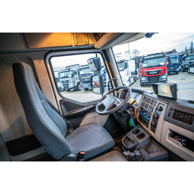 2012 فولفو FL 240-44283716