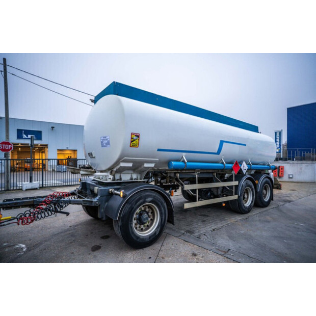 2002 ماجيار Citerne-44283744