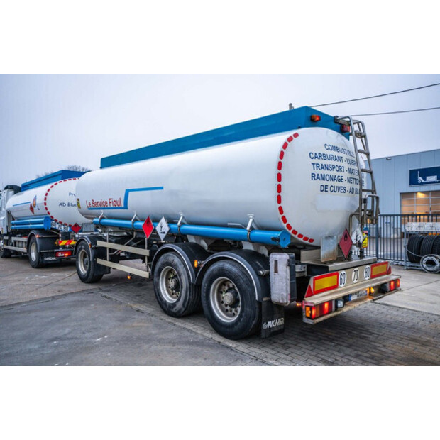 2002 ماجيار Citerne-44283749