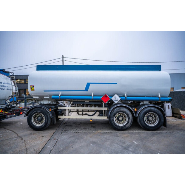 2002 ماجيار Citerne-44283750